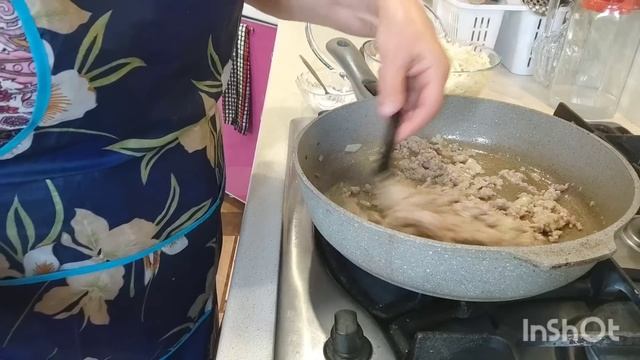 Опять, тот самый пирог с капустой и фаршем.Не забываемый вкус.
