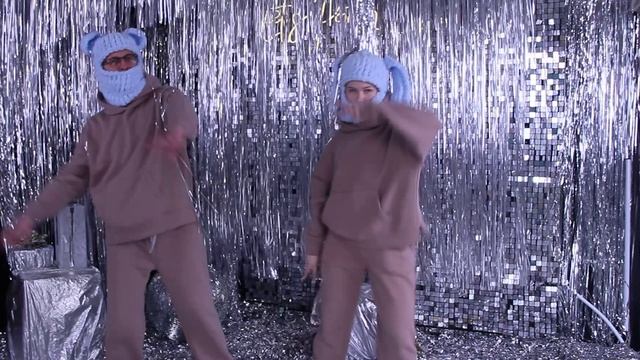 Клип на песню  Преснякова-младшего "Странная"