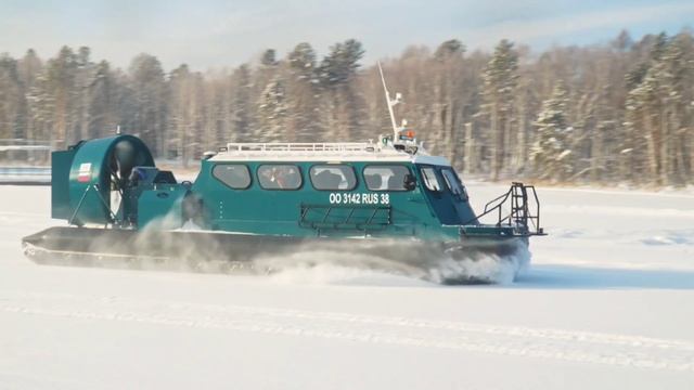 Байкал. Лёд. Занос. Ледовый дрифт на суднах на воздушной подушке (СВП)