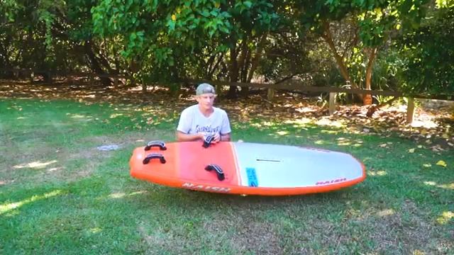 Naish Hover 2020