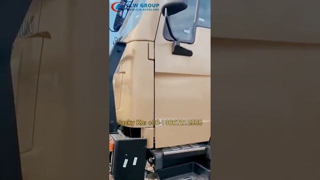 Khaki Color Off Road 4X4 SINOTRUK Soldiers Transporter