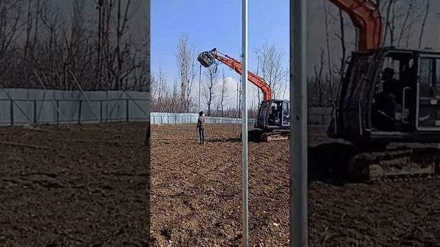 #DARK BARON (2022) Trails installation for Dark Baron Gala 1350 plants. on M 9  Root Stock.