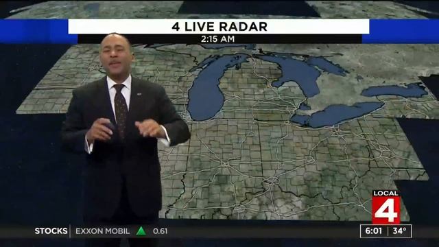 Metro Detroit weather: Chilly Sunday with snow showers