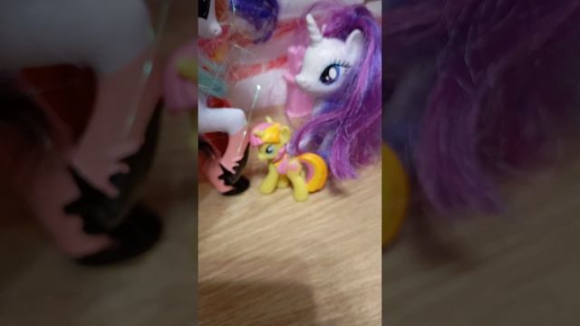 Пони. Гости у Саши:3 часть, приезд тëти Каденс и Лотос