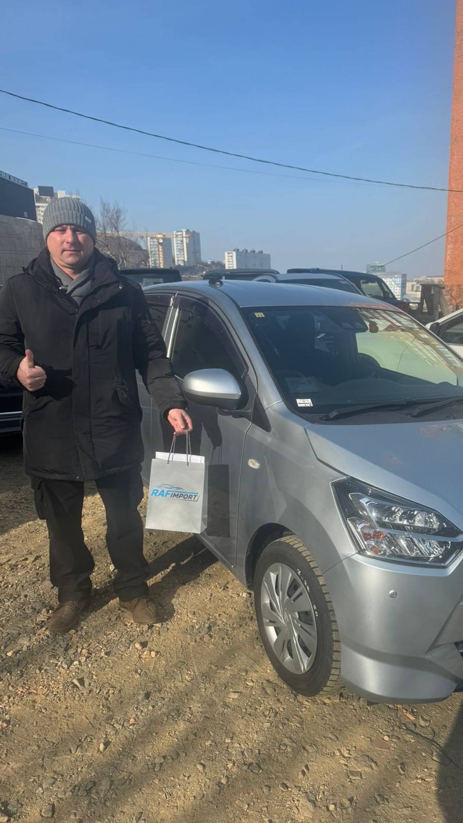 Выдача автомобиля Daihatsu Mira e:S
