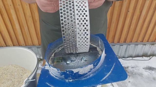 ОБЗОР И РОЗЫГРЫШ ЛУЧШЕЙ ЗЕРНОДРОБИЛКИ ДЛЯ ХОЗЯЙСТВА!!!