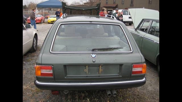 The history of the creation of the green BMW 7 Series E23 station wagon