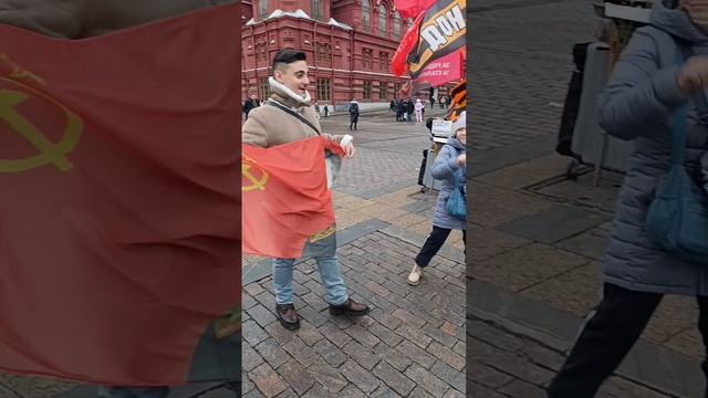 Итальянцы высказались о Путине. Москва Манежная площадь.