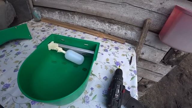 У нас появилась мощная и производительная дробилка. Зернодробилка своими руками. Жизнь в деревне.