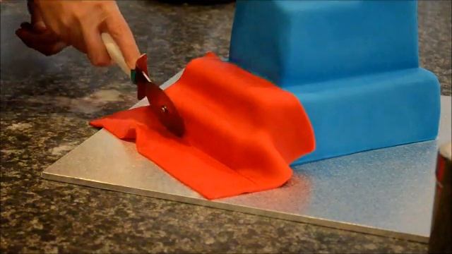 How to make a Thomas the Tank Engine birthday cake tutorial. Bake and Make with Angela Capeski