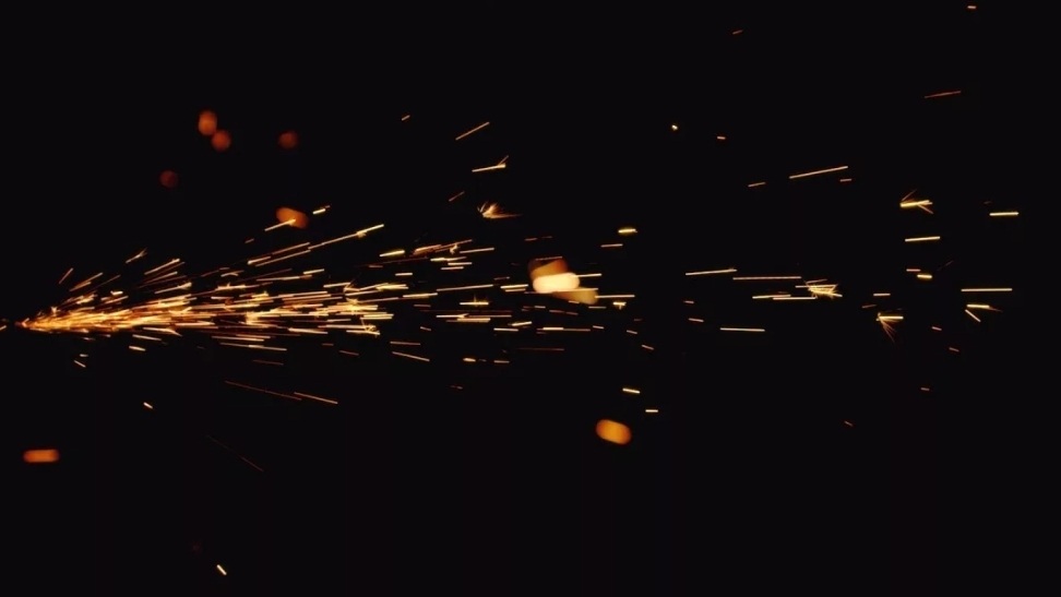 Как разжечь печку с помощью огнива