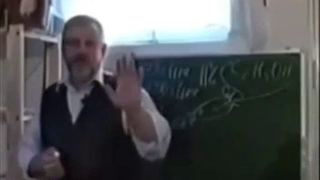 Аль-Кухль - это арабское слово, от которого происходит название алкоголя