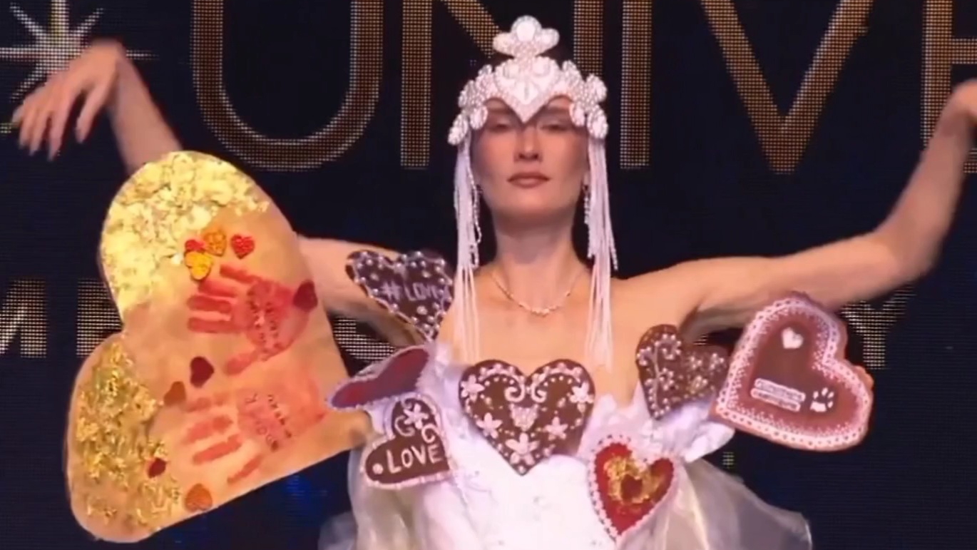 Czech Republic Miss Universe 2024 (73) Marie Danči National Costume Чехия Мисс Вселенная 2024