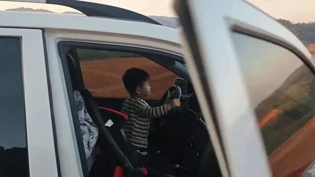 Luj Swm, drive car