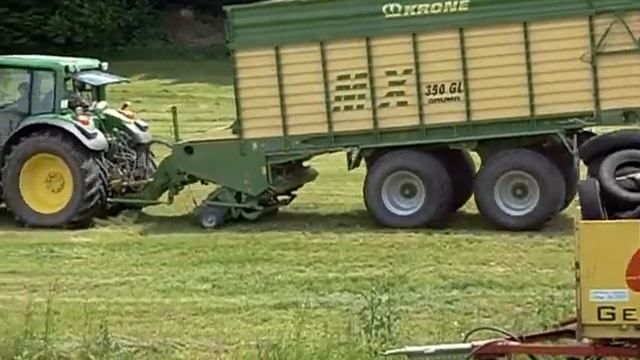 krone mx ; john deere