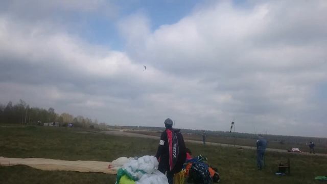Timelapse стартов на соревнованиях в Зябровке на точность приземления 01.05.2021 часть1