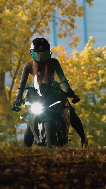 мото девушка