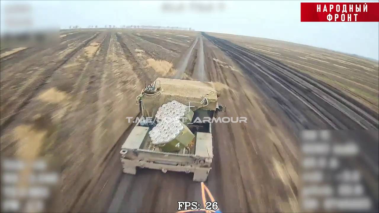 В Курской области российские дроны на оптоволокне уничтожают технику ВСУ.