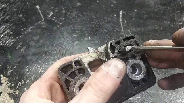 плохо открываются закрываются двери приора