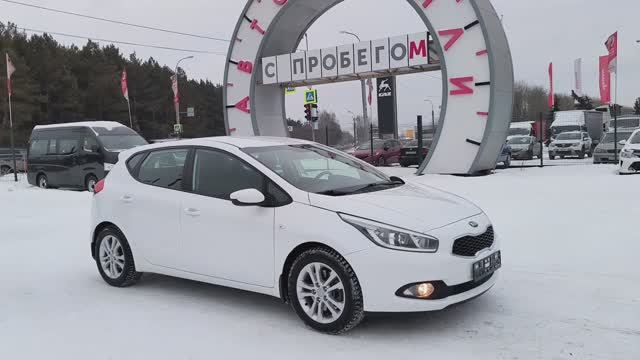 Kia Ceed 1,6 л. Бензин АКПП  (129 л.с.) 2015