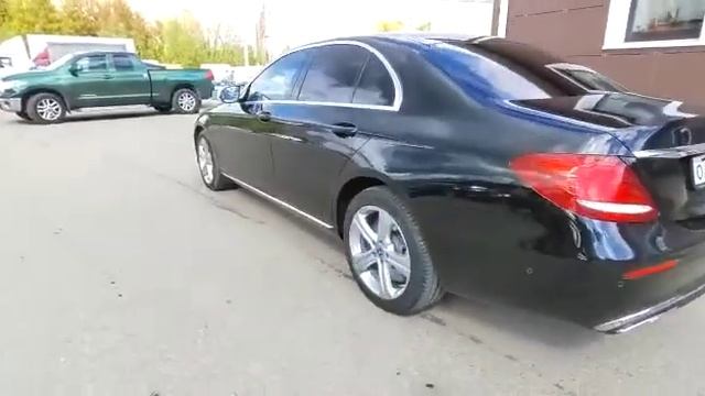 Мерседес Е400 4МАТ 2017 ГОД. движок 3Л автомат полный привод. цена 3.650 т.к.
