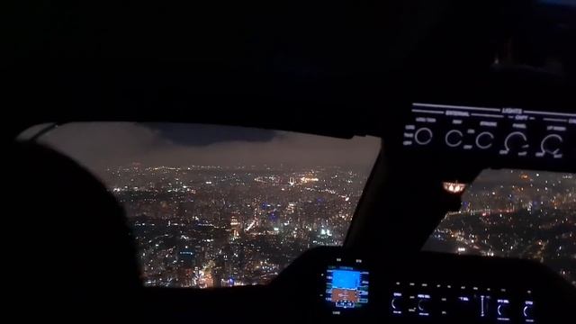 Pousando À NOITE em CONGONHAS na CABINE DOS PILOTOS