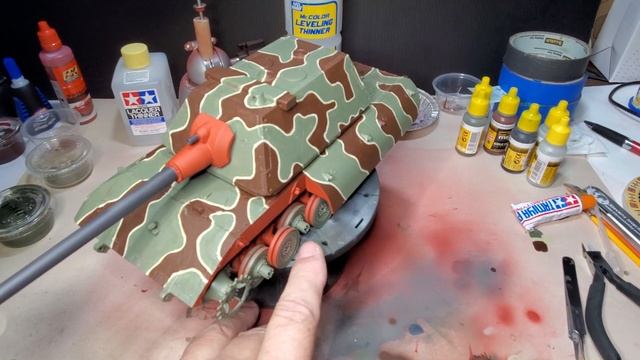 Amusing Hobby 1/35 German WWII E-100 Super Heavy Tank Complete Build. Part 2 Paint.