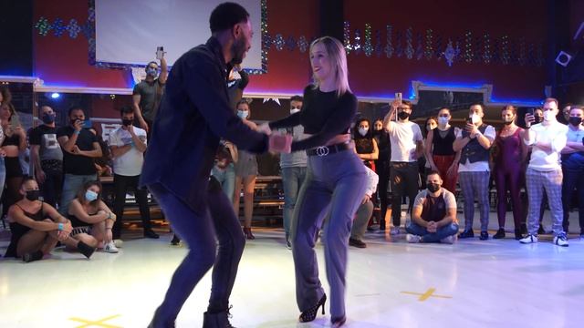 Ronald y Alba [Señor juez - Ozuna  y Anthony santos ]  Intensivo Madrid Mambo swing 121121