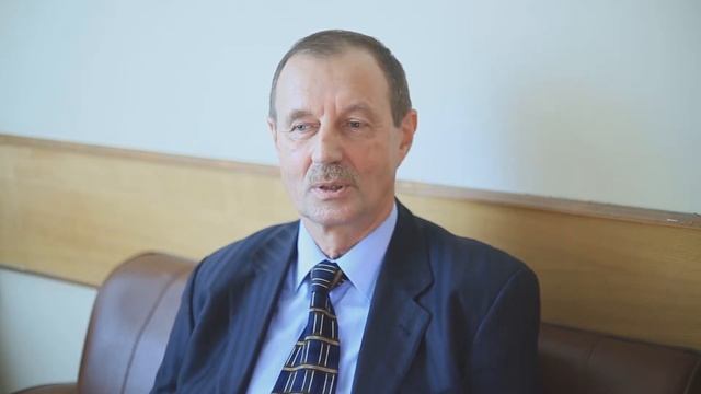 Курс "Политология" и испанский язык на ФГП МГУ