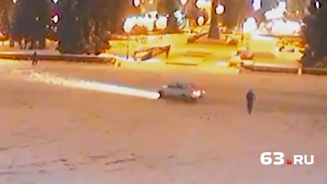 Гонщики устроили дрифт на площади