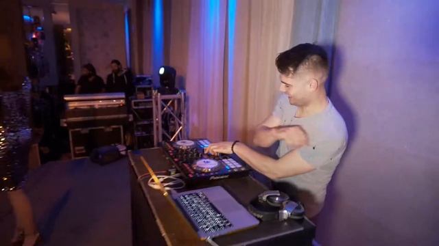Tomas Nevergreen & Polina Rafeeva (feat. Dj Ustus)
