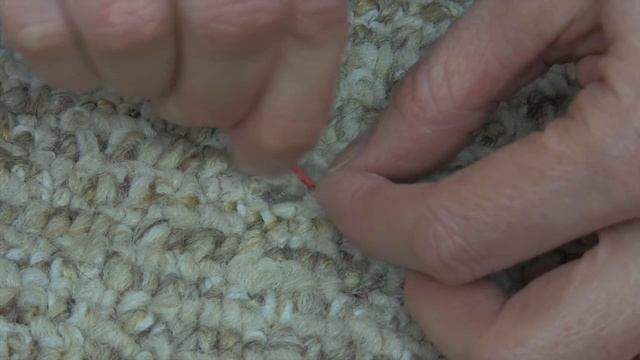 60-sec Berber Carpeting Fix NO SEW