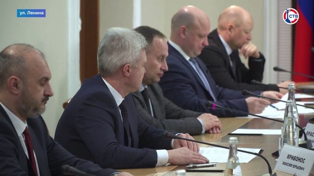 Губернатор Севастополя Михаил Развожаев поручил начать переработку загрязнённого мазутом грунта