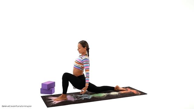 Full Body Yoga | 25 Minute Yoga Workout #1 | Juliette Wooten
