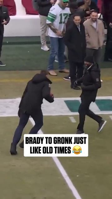 the connection is still there #tombrady #robgronkowski #nflplayoffs #nfl via @NFLonFOX