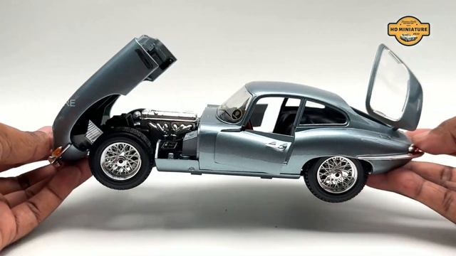 Unboxing Jaguar E Type Coupe 1/18 Classic Diecast Model Car