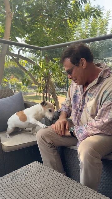 Первая в очередь на прощание Джессика