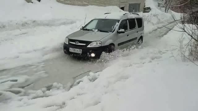 Ларгус застрял или нет, браслеты из цепей лучше чем шипы!