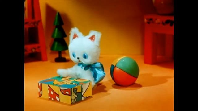 Котёнок собирает и разбрасывает кубики (Как стать большим 1967)