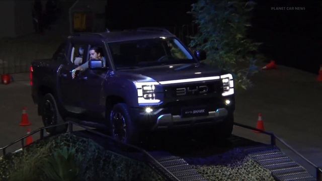 New BYD SHARK Pickup OFF-ROAD Demonstration