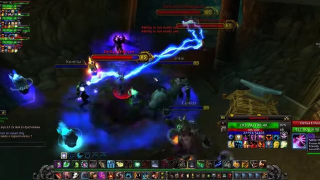 Wow twinstar druid tanks heroic dungeon in pvp gear when Hampejznicka holy paladin is healing   par