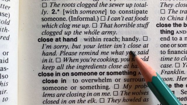 AT HAND-фраза разбор-изучение English Idiom-Английский для начинающих