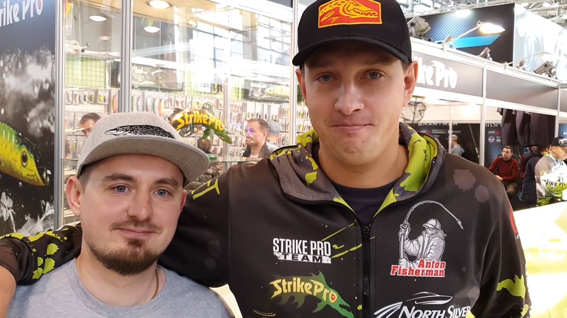 Варианты оснащения Savage Gear Real Eel и Strike Pro Pig Shad Jr. офсетом и тройником на стингере.