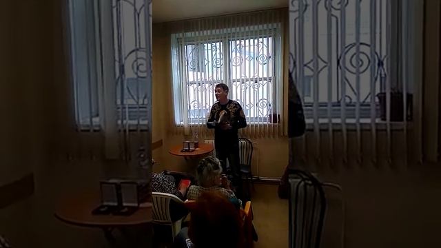 Сергей Капцев читает своё стихотворение Печальная птица