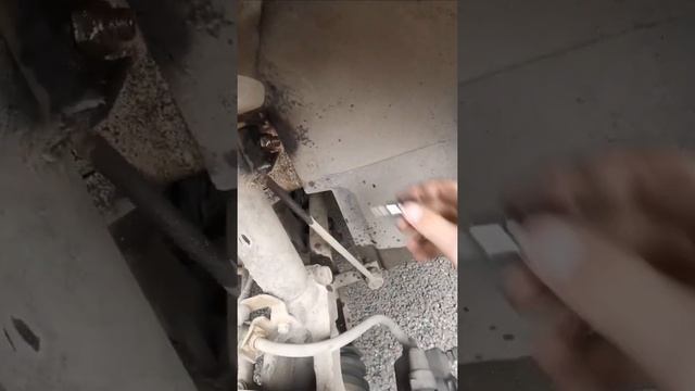 Skoda Octavia 2 front anti roll bar links replacement