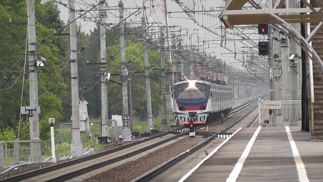 Электропоезд ЭД4мку-0151