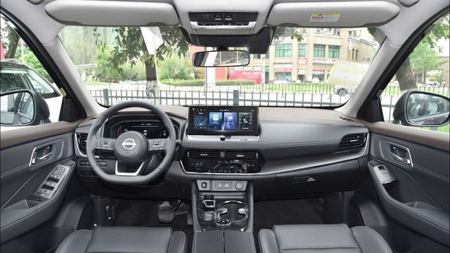 Nissan X-Trail 
Год: 2024
Двигатель: 1.5 гибрид
Привод: полный