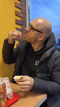 Но ты так не делай 🤣 заказывай сразу себе и другу 😂😂😂#шаверма #шавермаспб #шаурма #спб #питер