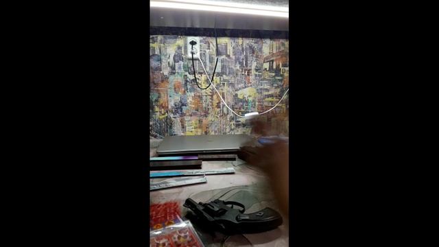 Показываю как стреляет пистолет с прошлого видео