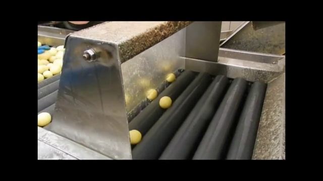 Картофель: почистить картошку, абразивная чистка картофеля #картофель #картошка #линия
